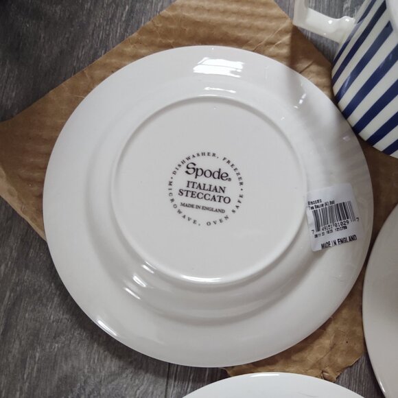 2 Cups & 4 Saucers Spode Steccato Collection Teacup & Saucer Set, Stripe Cobalt - Picture 12 of 15